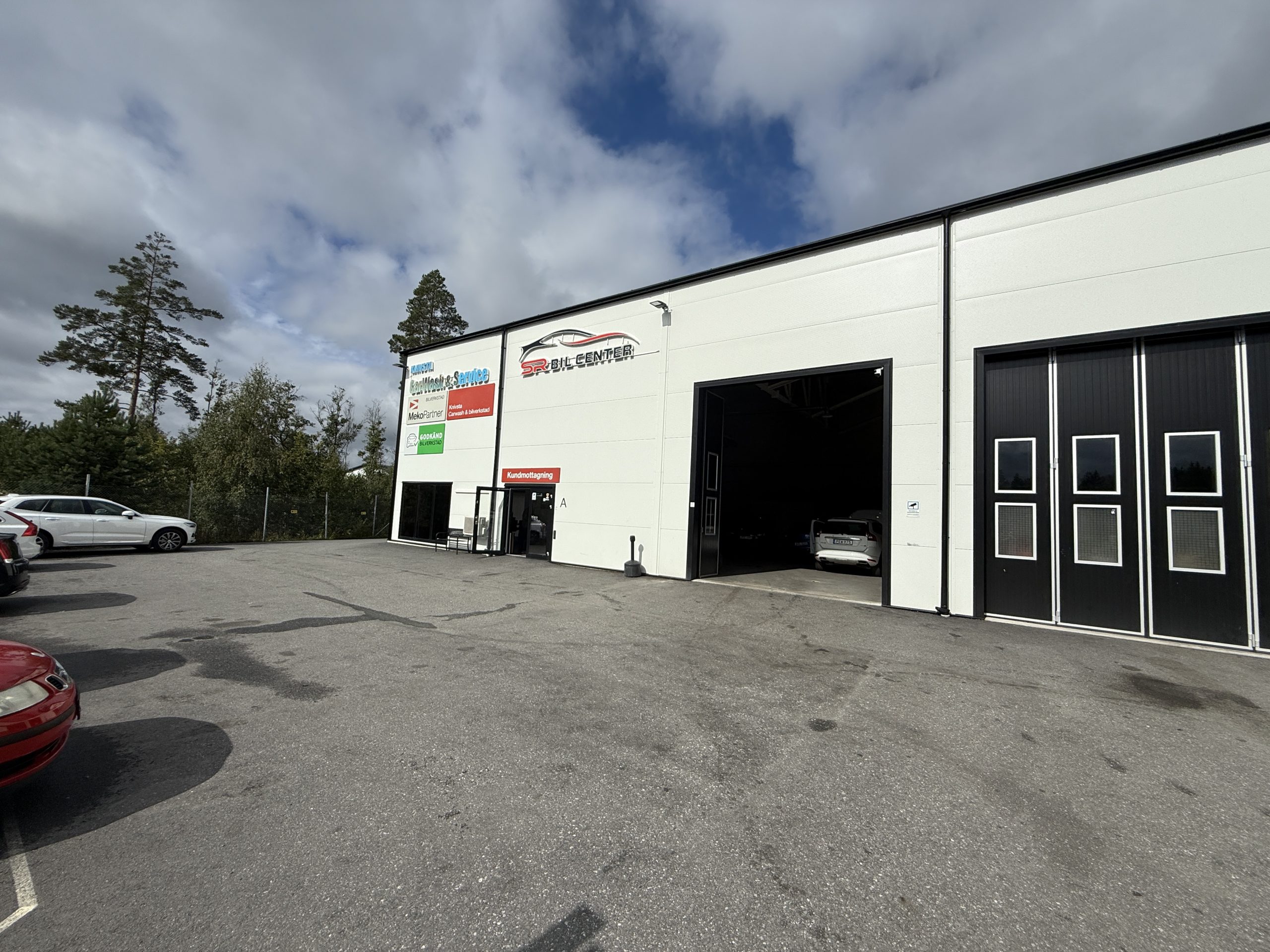 Bilverkstad + Carwash & Service – bild 1